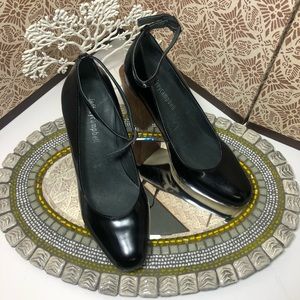 Women Jeffrey Campbell high chunky heels, sz 7